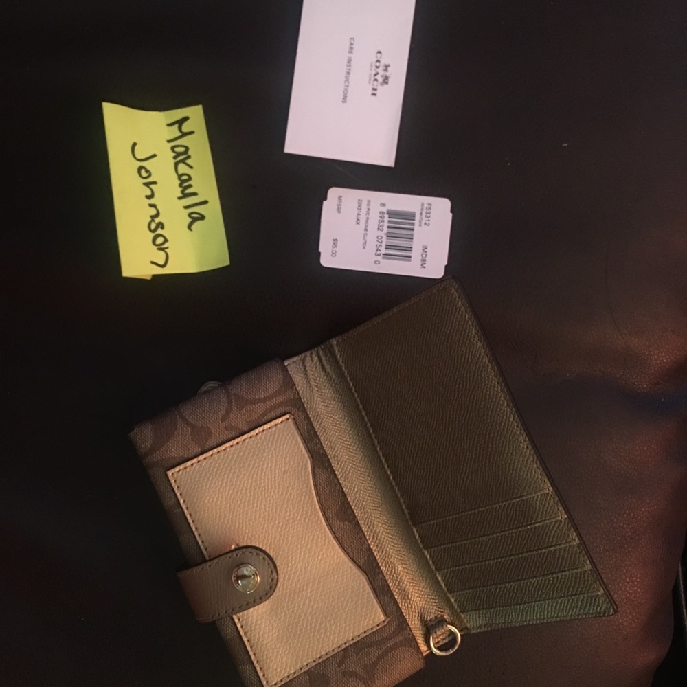 Coach Wallet - Picture 4 of 5